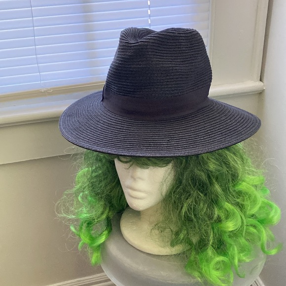 Scala summer hat with 3” trim in good condition - Picture 12 of 12